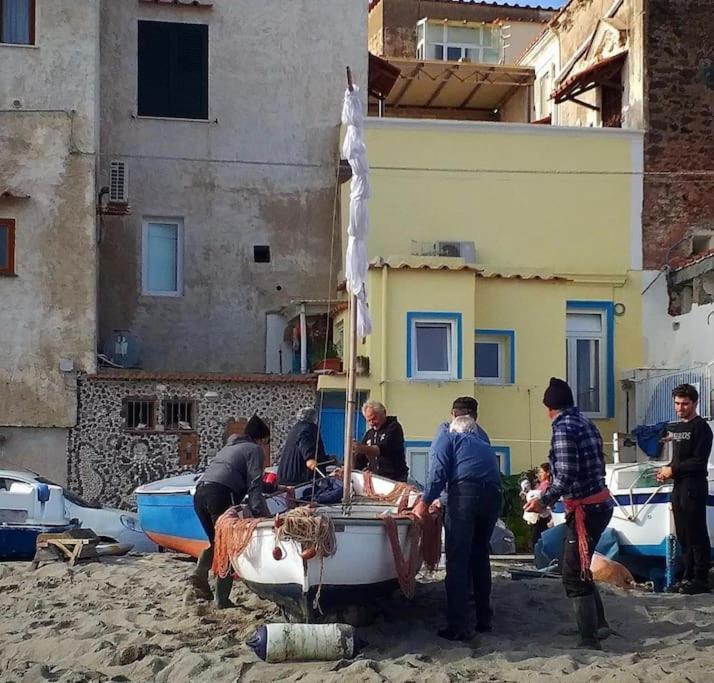 Beach House Ischia Esterno foto